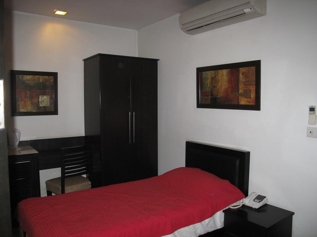 Rainbow Residency Bed & Breakfast New Delhi Room photo